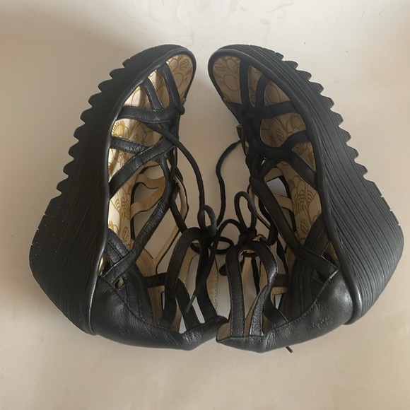 Fly London Yuke Black Wedge Strappy Lace-up Sandals Shoes size 40 EU - Picture 7 of 10